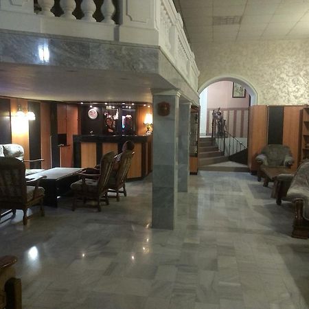 National Hotel Ρούσε Εξωτερικό φωτογραφία