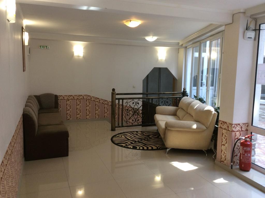 National Hotel Ρούσε Εξωτερικό φωτογραφία